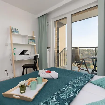 Celownicza With Parking By Renters